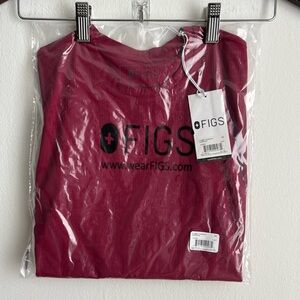 Deep cranberry figs ribbed Longsleeve underscrub